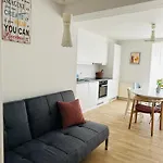 300 Meter Walk To Lego House - 80m2 Two Bedroom With Garden - Unit B