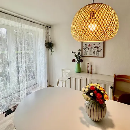 Appartement 300 Meter Walk To Lego House - 80m2 Two Bedroom With Garden - Unit B