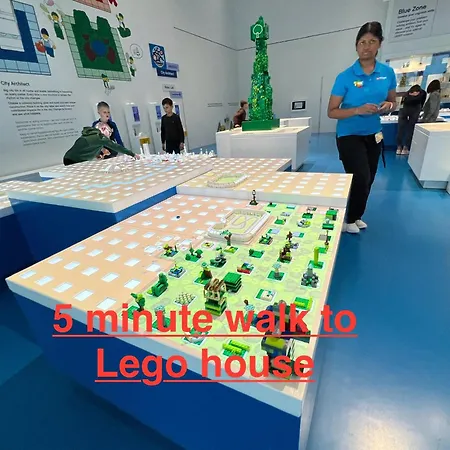 Lejlighed 300 Meter Walk To Lego House - 80m2 Two Bedroom With Garden - Unit B *